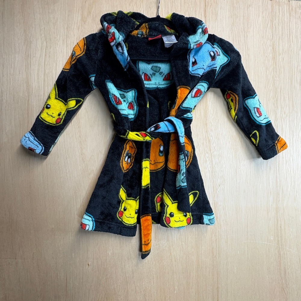 Pokemon Boys Fleece Hooded Bathrobe Pikachu Squirtle Charmander Black Size 4/5